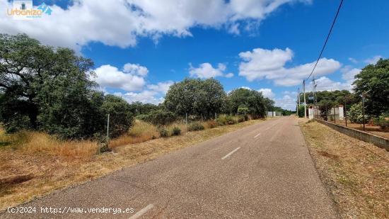  Terreno de 5000 m2 en urbanización Tres Arroyos, Badajoz - BADAJOZ 