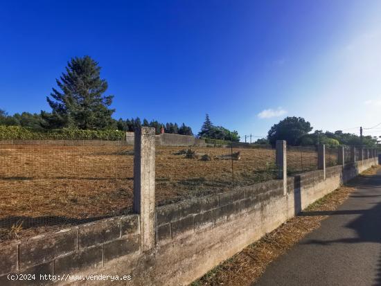 Finca urbana en A Cañota, Sada,  con posibilidad para dos casas - A CORUÑA