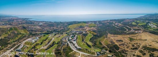 Bajo de 2 dormitorios y 2 baños cerca de Estepona Golf - MALAGA