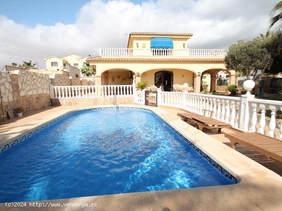 VILLA INDEPENDIENTE EN LA MATA CON VISTAS AL MAR - TORREVIEJA - ALICANTE