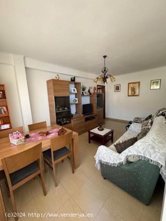  BONITO PISO EN VENTA EN CORNELLA DE LLOBREGAT - BARCELONA 