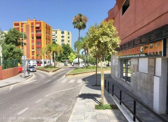 Se venden dos Plazas de Garaje cerradas y contiguas en Edificio Aurora II - CADIZ