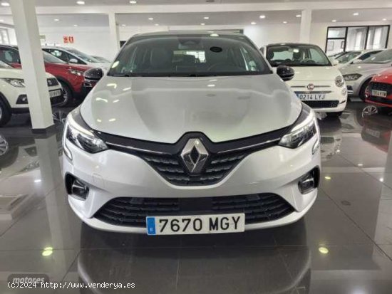 Renault Clio TCe Techno 103kW de 2023 con 26.796 Km por 19.500 EUR. en Madrid