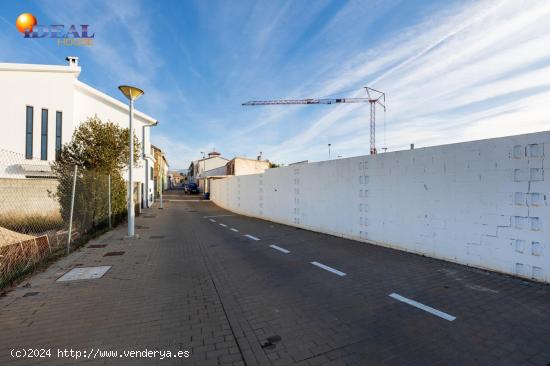 Parcelas listas para construir tu casa en Granada capital (Bobadilla) a un precio sin competencia - 