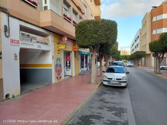  Garaje en alquiler en El Ejido. zona circulo cultural. - ALMERIA 