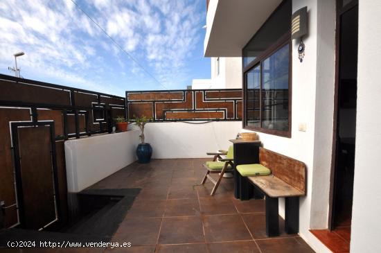 SE VENDE DUPLEX EN SAN BARTOLOME CON VISTAS AL MAR - LAS PALMAS