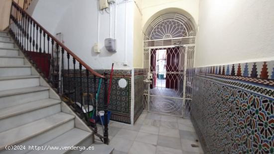 Espectacular edificio para renovar cerca de Plaza del Museo - SEVILLA