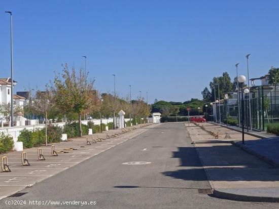 PLAZA DE PARKING EN EL COTO SAN JOSÉ - CADIZ