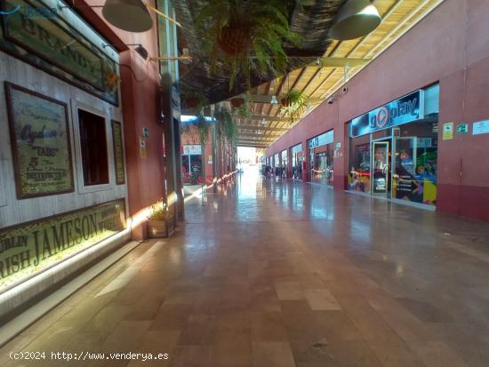 CONJUNTO DE LOCALES EN CENTRO COMERCIAL  PUNTA ALMENARA - HUELVA