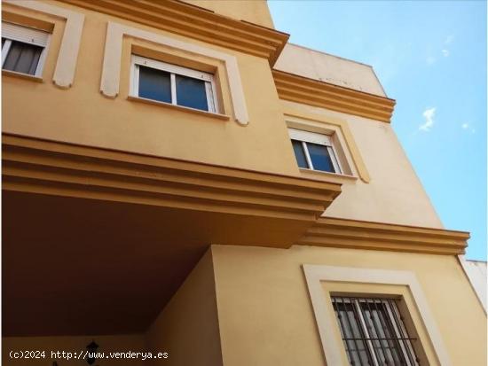 VENTA DE CASA EN LA LINEA DE LA CONCEPCION - CADIZ