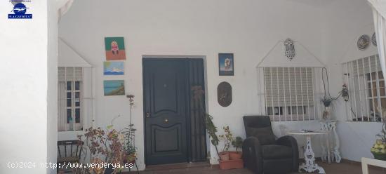 VENTA DE CHALET EN LOS GALLOS - CADIZ