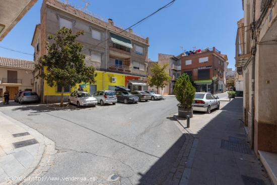  BONITO PISO EN DÚRCAL - GRANADA 