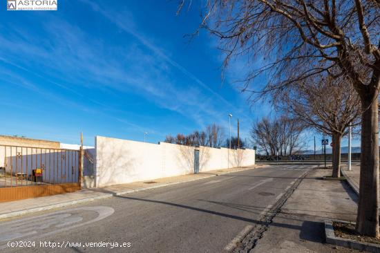 Parcelas listas para construir tu casa en Granada capital (Bobadilla) a un precio sin competencia - 