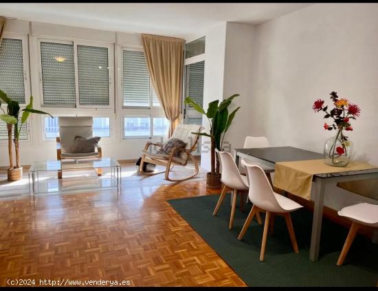 ALQUILER DE EXCELENTE VIVIENDA ZONA ENSANCHE - ALICANTE