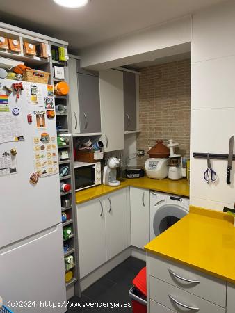 Fantástica vivienda lista para entrar a vivir. En la mejor zona de Sant Adrià - BARCELONA