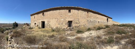 RESTAURACIÓN Y ENCANTO ==> 3 CORTIJOS EN EL HINOJAR - MURCIA