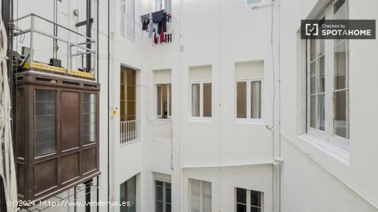 Se alquila habitación en piso compartido en Barcelona - BARCELONA