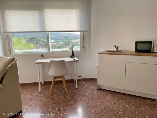 Piso en alquiler de 4 habitaciones en Alcoi, Alicante - ALICANTE