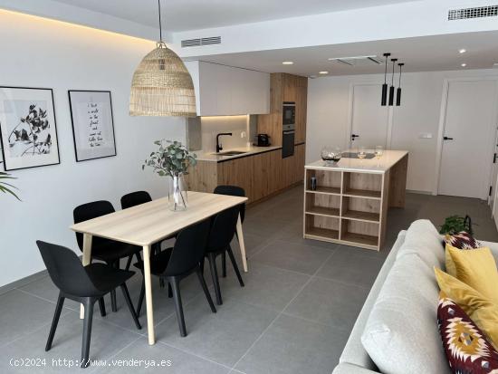 Apartamento de 2 dormitorios en alquiler en Valencia - VALENCIA