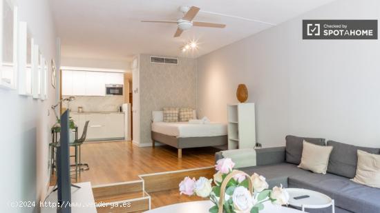 Apartamento de 1 dormitorio en alquiler en Centro - MADRID