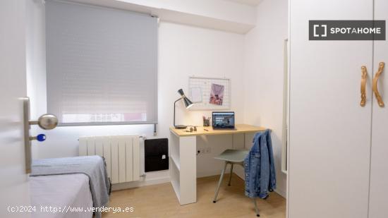 Habitaciones en alquiler en el apartamento de 5 dormitorios en Camins Al Grau - VALENCIA