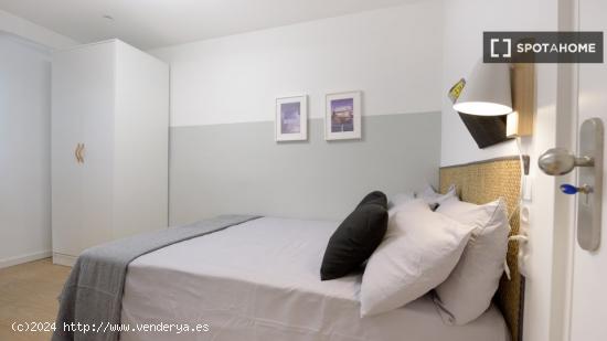 Habitaciones en alquiler en el apartamento de 5 dormitorios en Camins Al Grau - VALENCIA