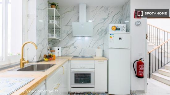 Apartamento estudio en alquiler en Triana, Sevilla - SEVILLA