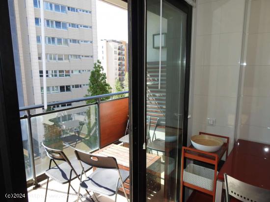 Apartamento entero de 2 dormitorios en Sant Adrià de Besòs - BARCELONA