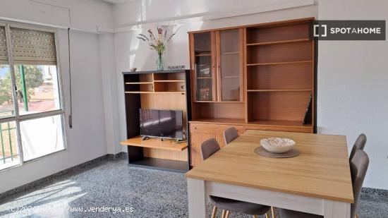 Apartamento de 3 habitaciones en alquiler en Vistabella - MURCIA