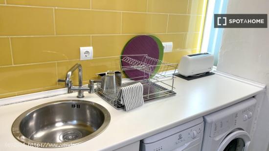 Apartamento de 2 dormitorios en alquiler en Malasaña - MADRID