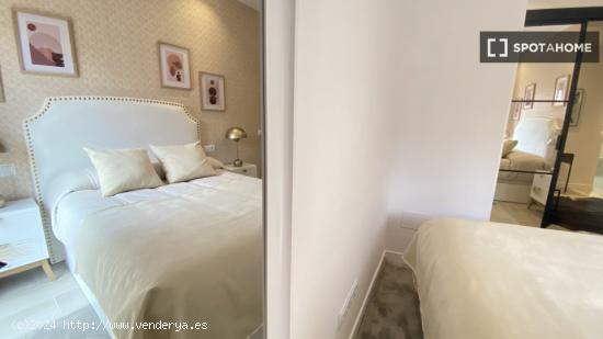 Apartamento de 2 dormitorios en alquiler en Argüelles - MADRID