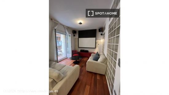 Apartamento de 2 habitaciones en alquiler en Atocha - MADRID