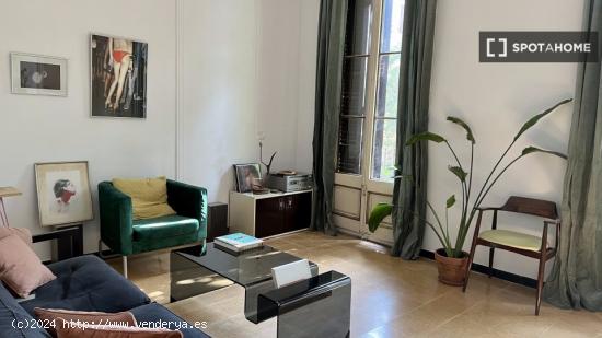 Apartamento entero de 2 dormitorios en Barcelona. - BARCELONA