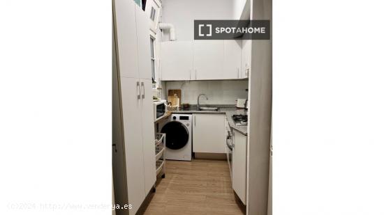 Apartamento entero de 2 dormitorios en Barcelona. - BARCELONA