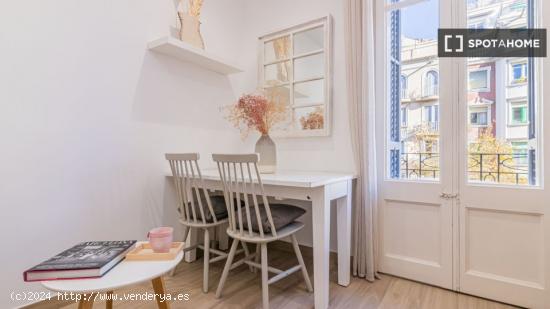 Apartamento entero de 2 dormitorios en Barcelona. - BARCELONA