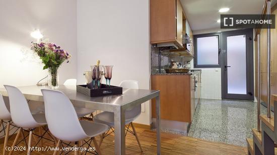 Apartamento entero de 3 habitaciones en Barcelona. - BARCELONA