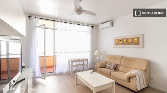 Apartamento amueblado moderno en Les Corts - BARCELONA