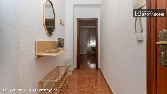 Piso en alquiler de 6 habitaciones en L'Olivereta - VALENCIA