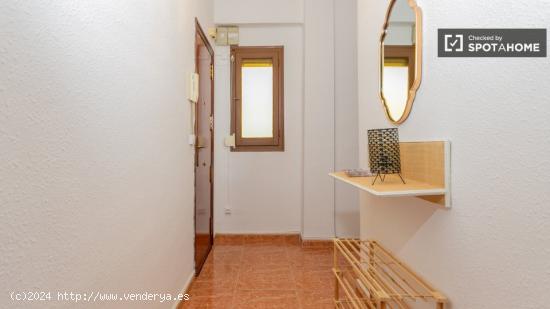 Piso en alquiler de 6 habitaciones en L'Olivereta - VALENCIA