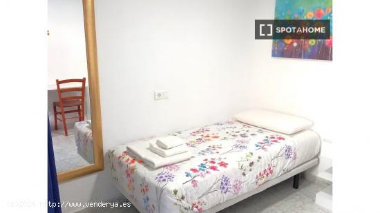 Apartamento de 3 habitaciones en alquiler en Dénia - ALICANTE