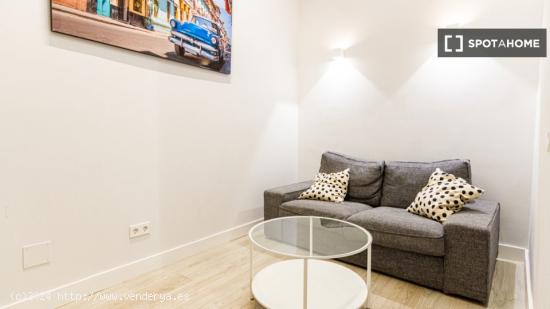 Moderno apartamento amueblado en La Latina - MADRID