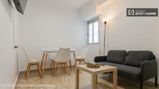 Alquiler de habitaciones en apartamento de 5 dormitorios en Jesús - VALENCIA