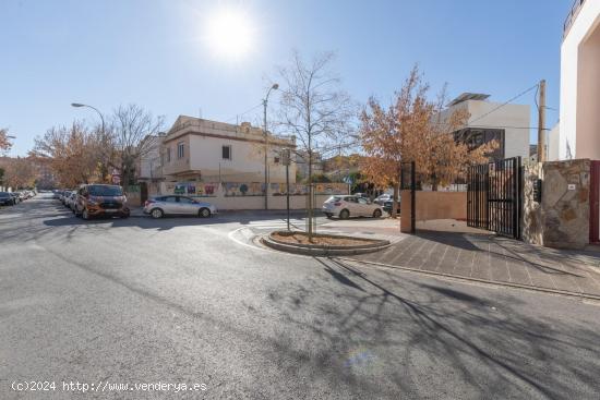 PLAZA DE PARKING EN FONTIVEROS - GRANADA