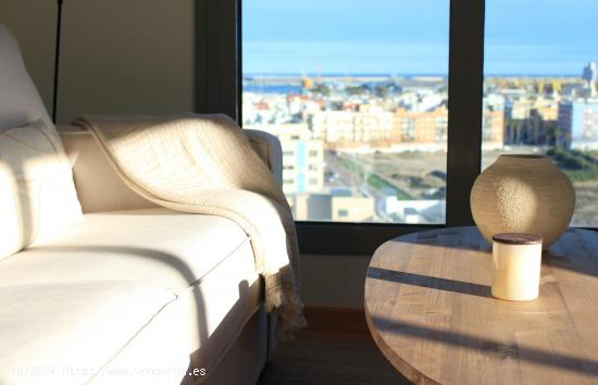 Apartamento de lujo de 1 dormitorio con balcón y piscina - VALENCIA