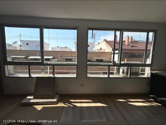 Luminoso piso de 3 habitaciones al lado de Les Ciutat de les Artes - VALENCIA