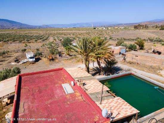 Finca de 21 Hectáreas en Tabernas - ALMERIA