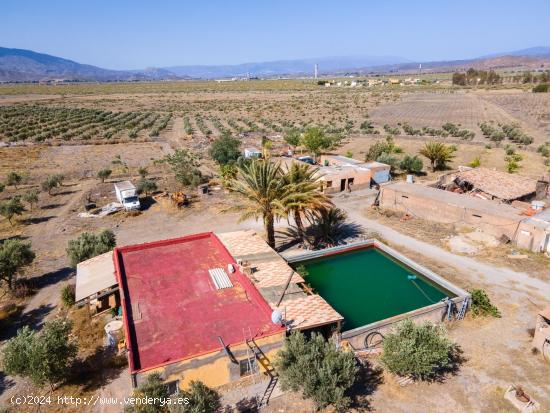 Finca de 21 Hectáreas en Tabernas - ALMERIA