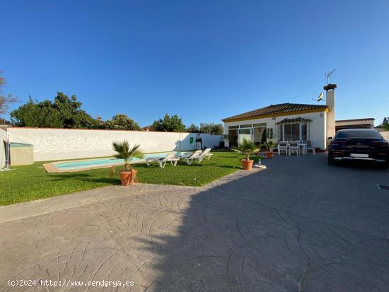 Chalet en Chiclana de la Frontera - CADIZ