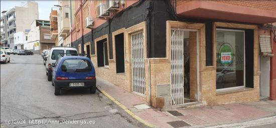 SE VENDE GRAN LOCAL COMERCIAL EN LA CALLE GUZMAN CONVERTIBLE EN VIVIENDA - CASTELLON