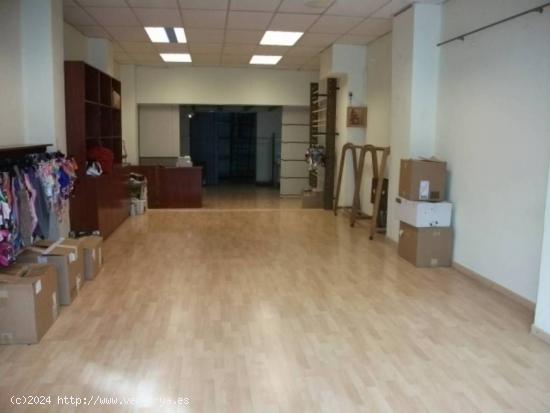 LOCAL COMERCIAL EN ALQUILER - BARCELONA